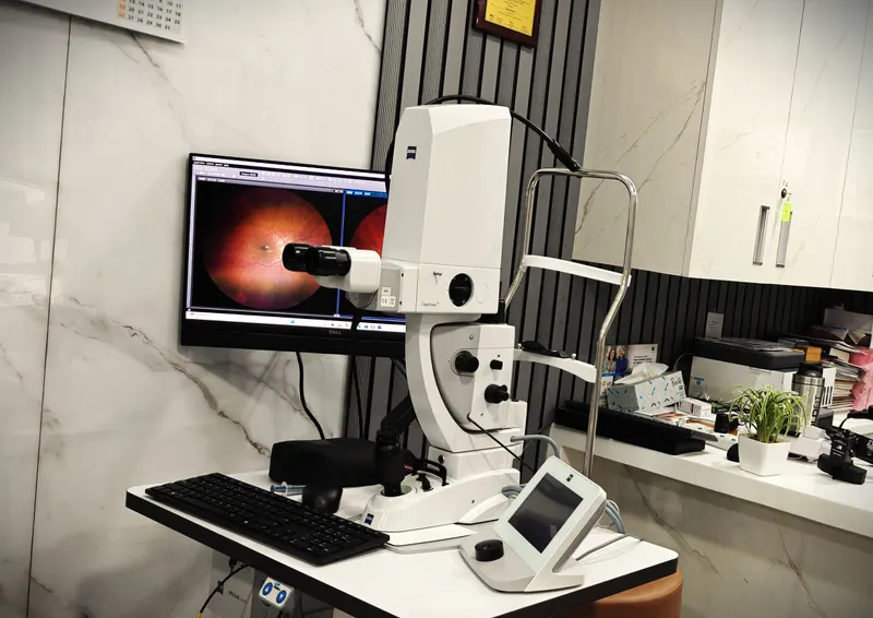 Zeiss CombiLASER — Green laser, SLT, and Nd:YAG platform
